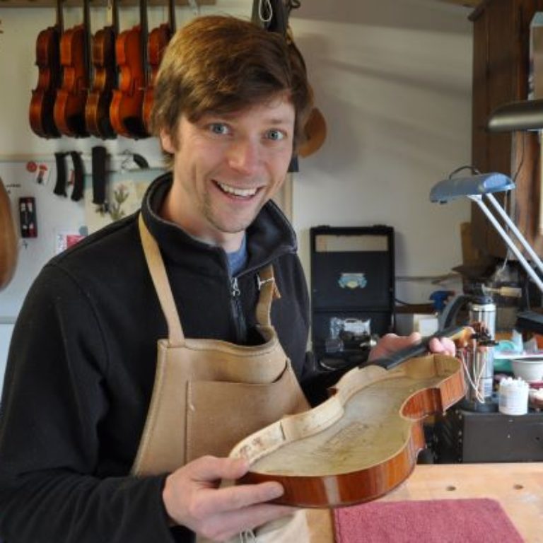 Profile picture of Julian Pindar